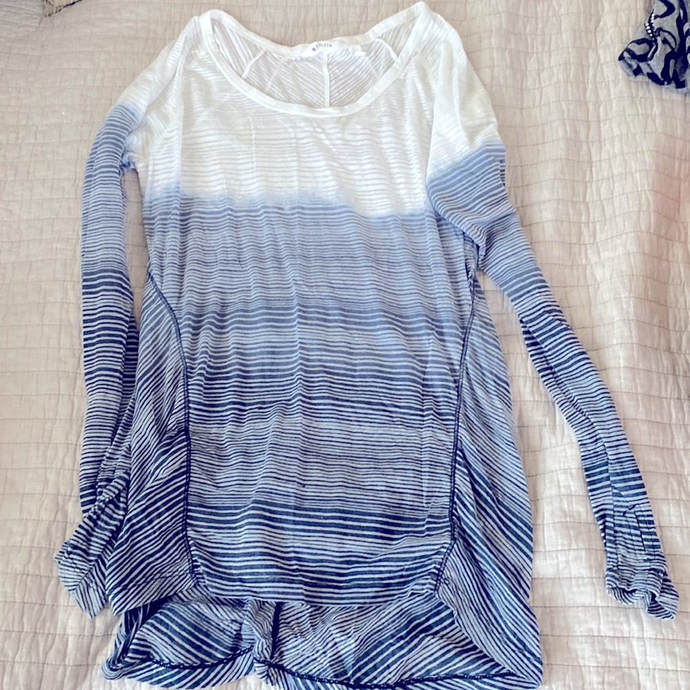Athleta long sleeve tee